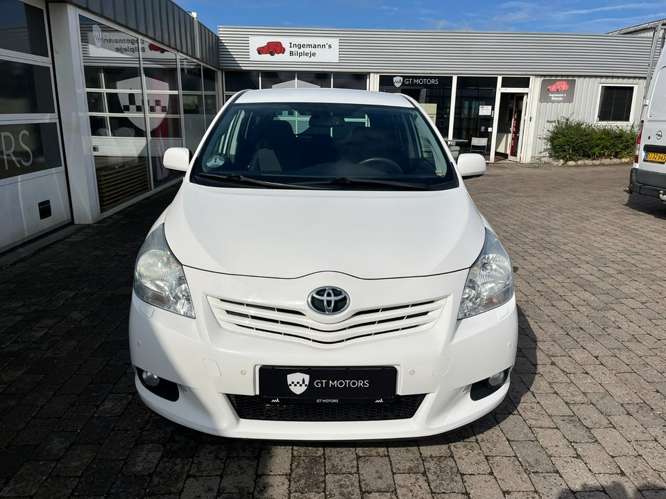 Toyota Verso 2,2 D-CAT 150 T3 aut. 7prs 5d