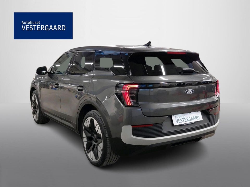 Ford Explorer 79 Premium Extended Range AWD 5d