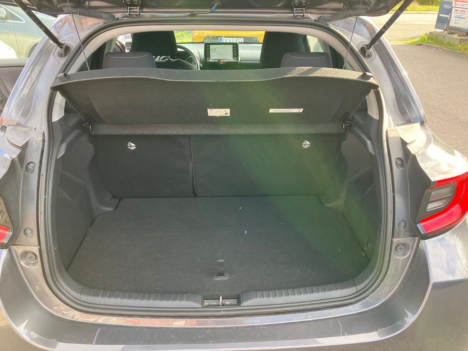Toyota Yaris 1,5 Hybrid Active Tech e-CVT 5d