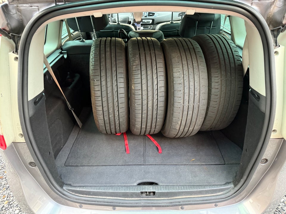 Renault Grand Scenic III 1,2 TCe 130 Bose Edition 7prs 5d