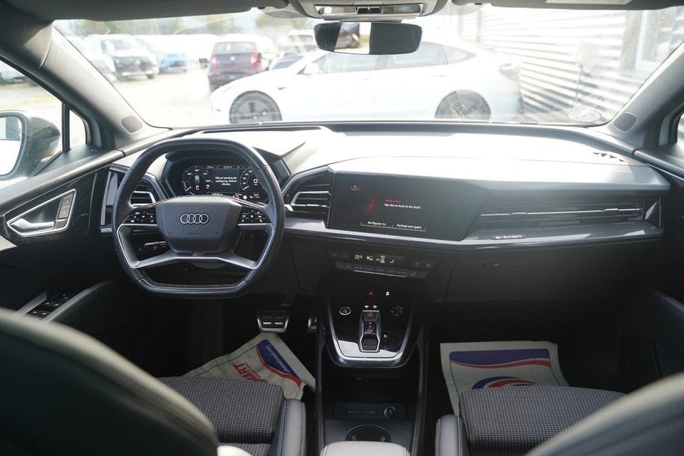 Audi Q4 e-tron 40 S-line 5d