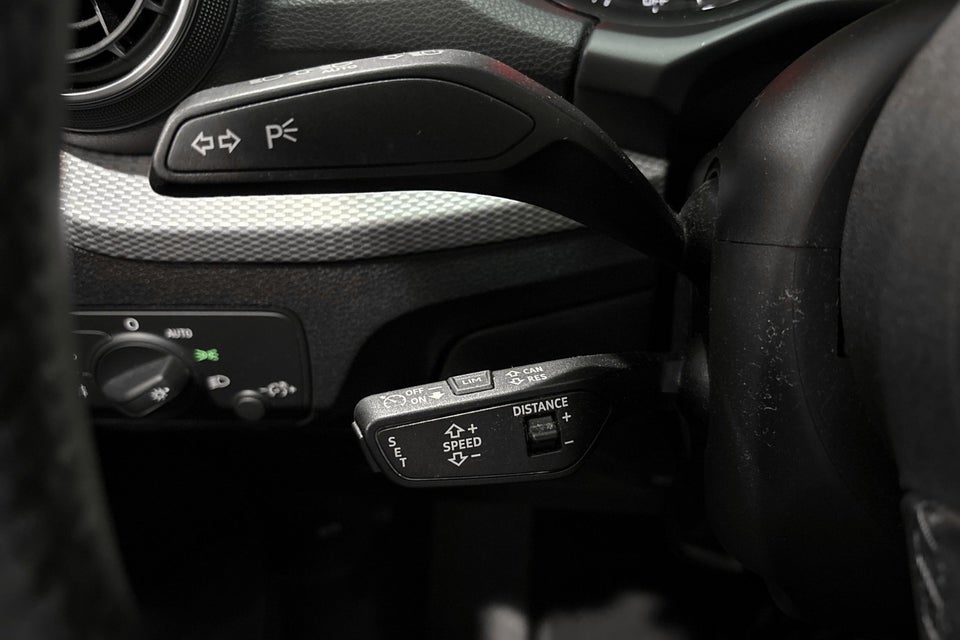 Audi Q2 35 TFSi Prestige S-tr. 5d