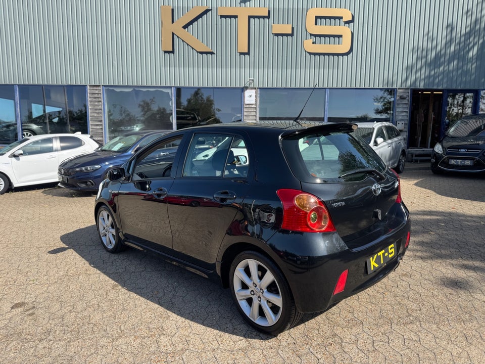 Toyota Yaris 1,8 VVT-i T-Sport 5d