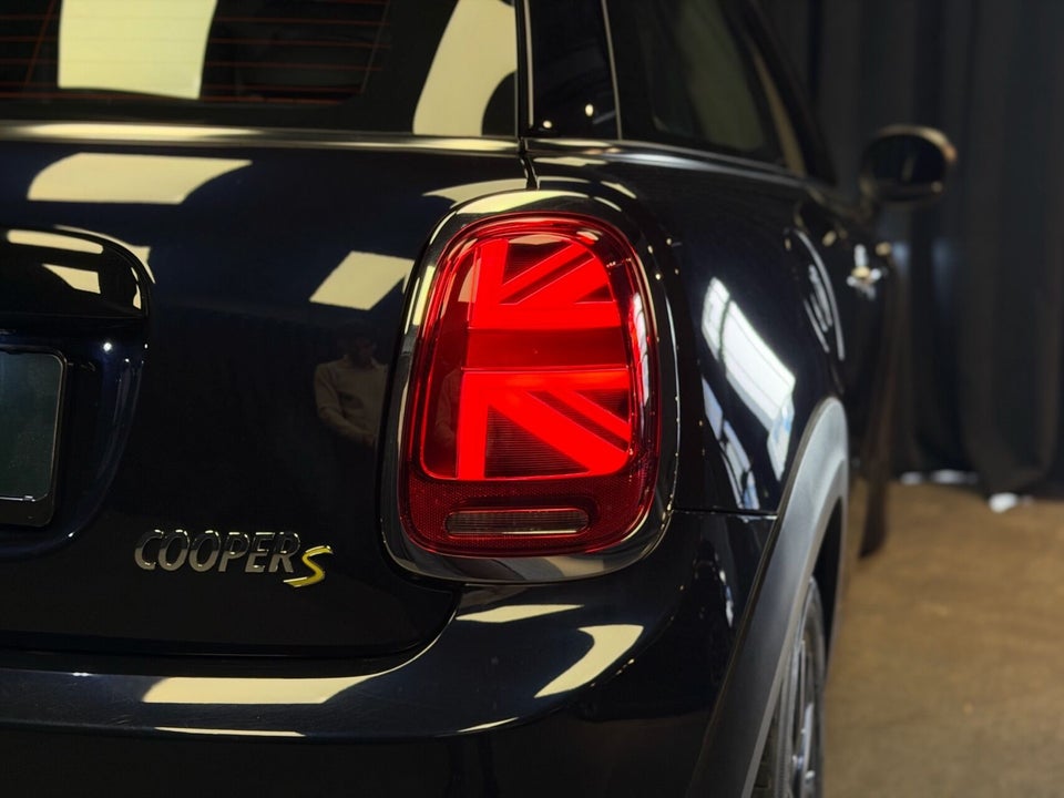 MINI Cooper SE Classic Trim 3d