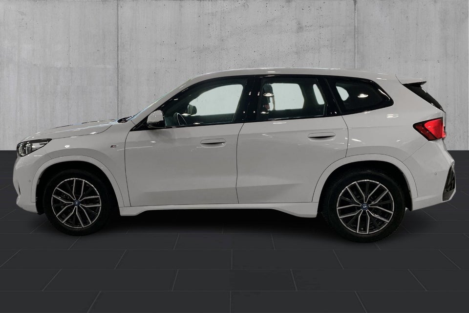 BMW iX1 xDrive30 M-Sport 5d