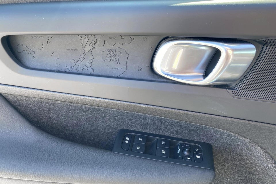 Volvo XC40 ReCharge Extended Range Core 5d