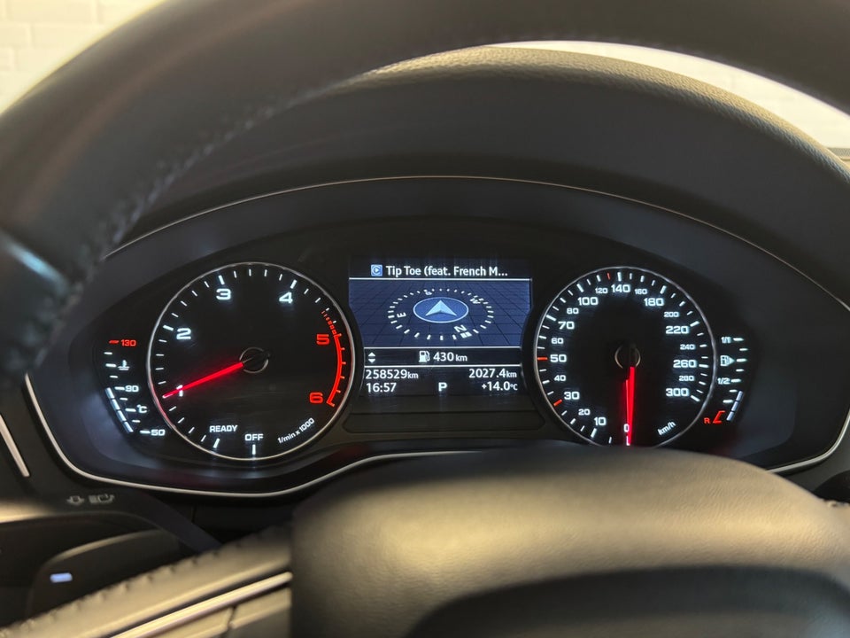 Audi A4 2,0 TDi 150 Avant S-tr. 5d