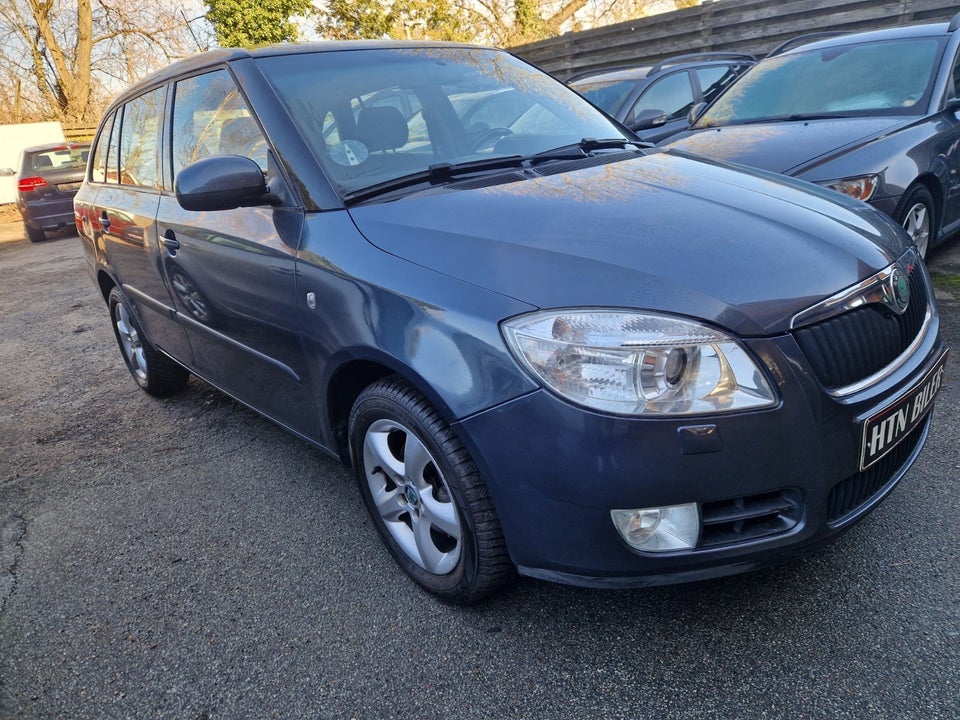 Skoda Fabia 1,6 16V Ambiente Combi aut. 5d