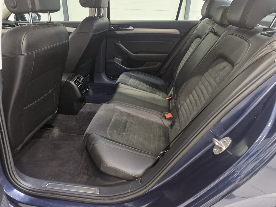 VW Passat 2,0 TSi 220 Highline DSG 4d