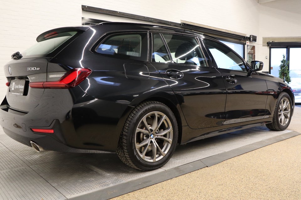 BMW 330e 2,0 Touring Sport Line aut. 5d