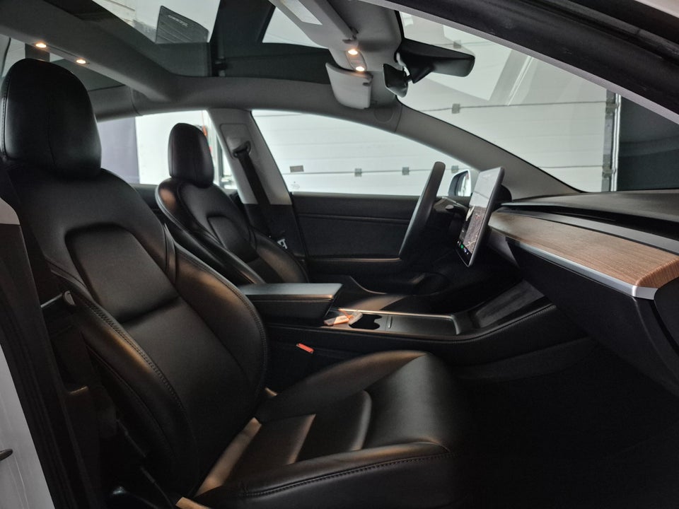 Tesla Model 3 Long Range AWD 4d