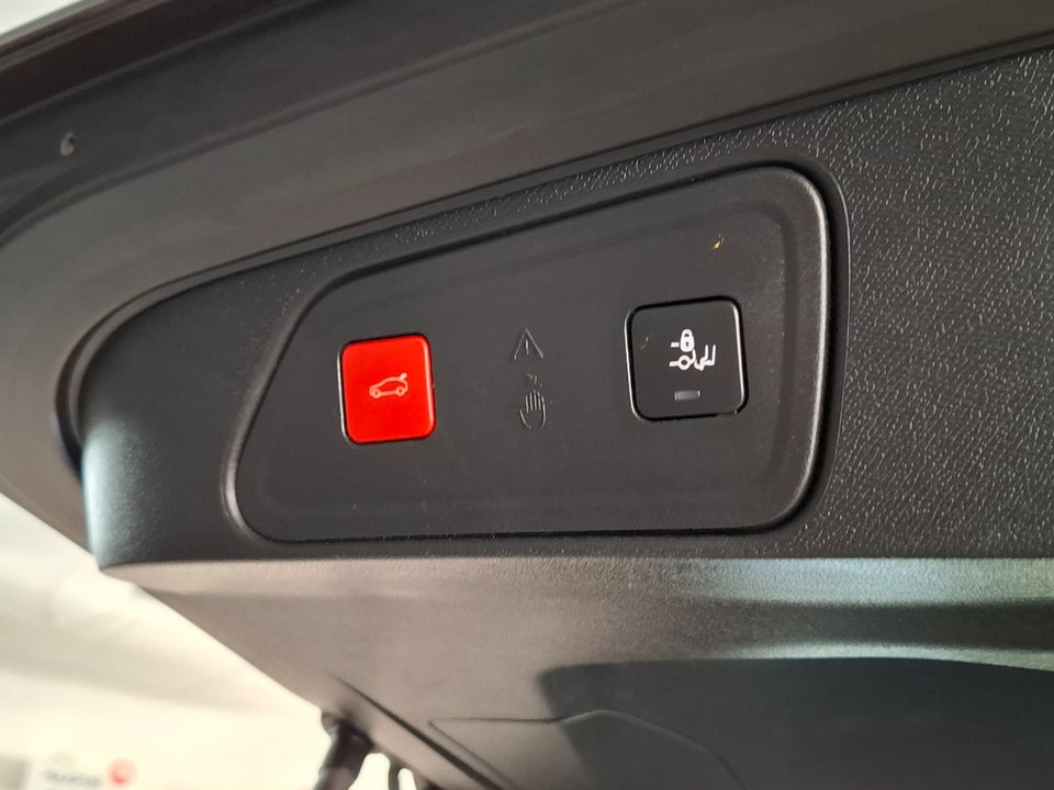 Peugeot 3008 1,6 Hybrid Allure Limited EAT8 5d