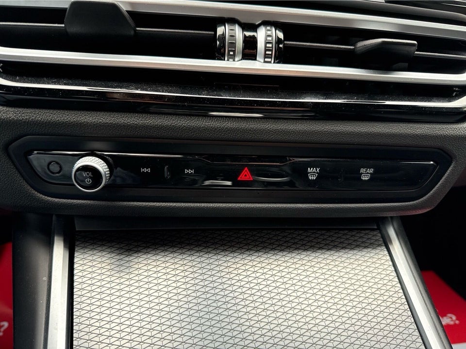 BMW 330e 2,0 Touring M-Sport aut. 5d