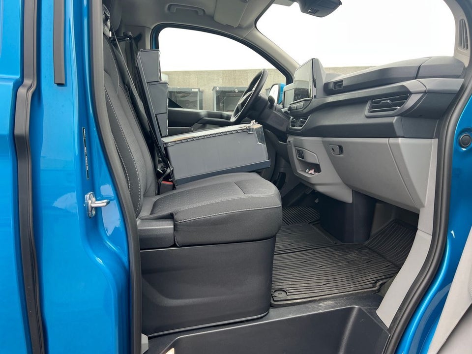 Ford E-Transit Custom 320L 64 Limited
