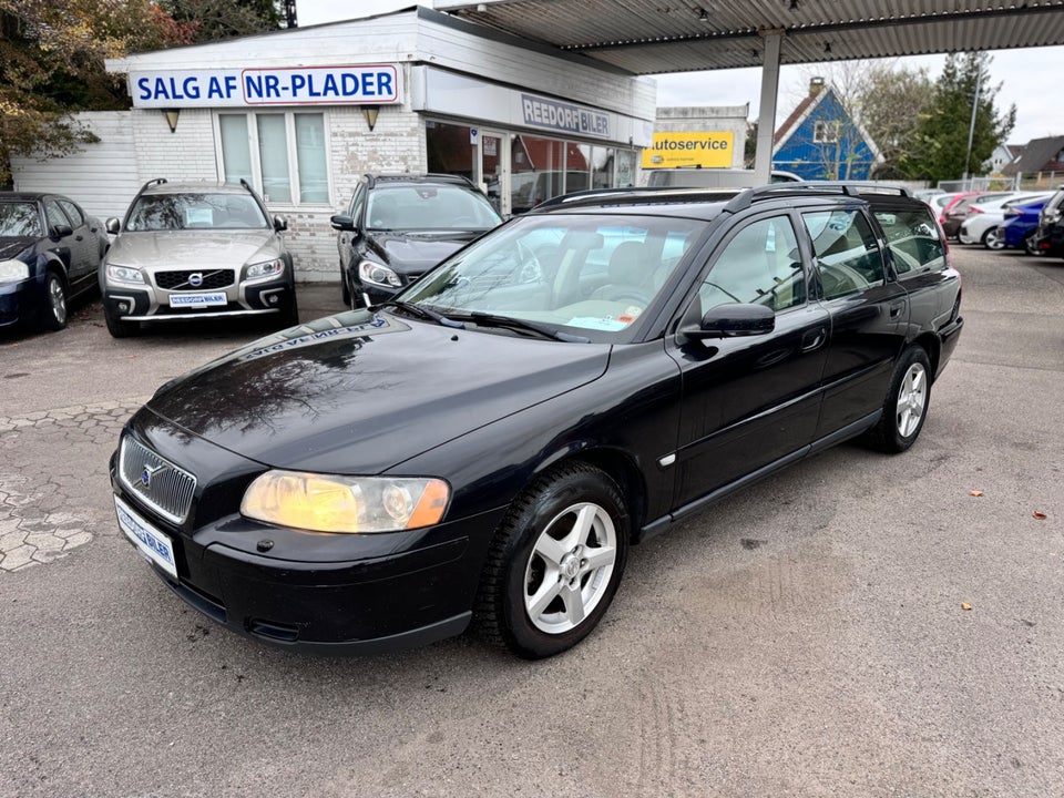 Volvo V70 2,4 140 Kinetic 5d