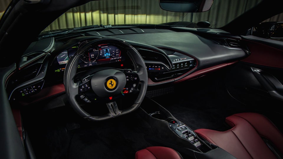 Ferrari SF90 Spider 4,0 DCT 2d