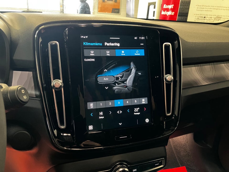 Volvo XC40 P6 ReCharge Core 5d