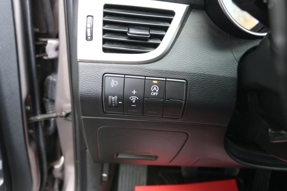 Hyundai i30 1,6 CRDi 110 Style CW Eco 5d