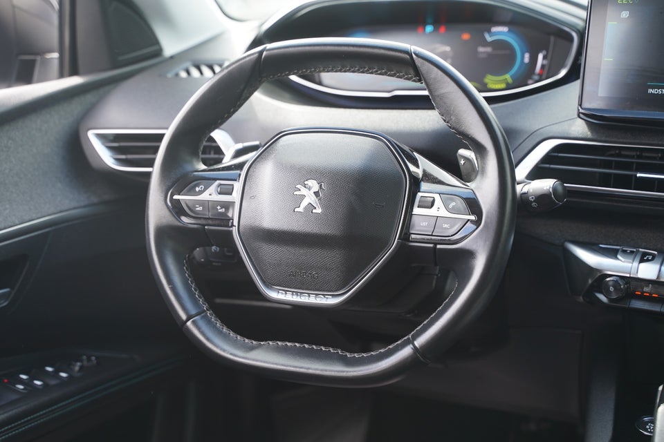 Peugeot 3008 1,6 Hybrid Selection Sport Limited EAT8 5d