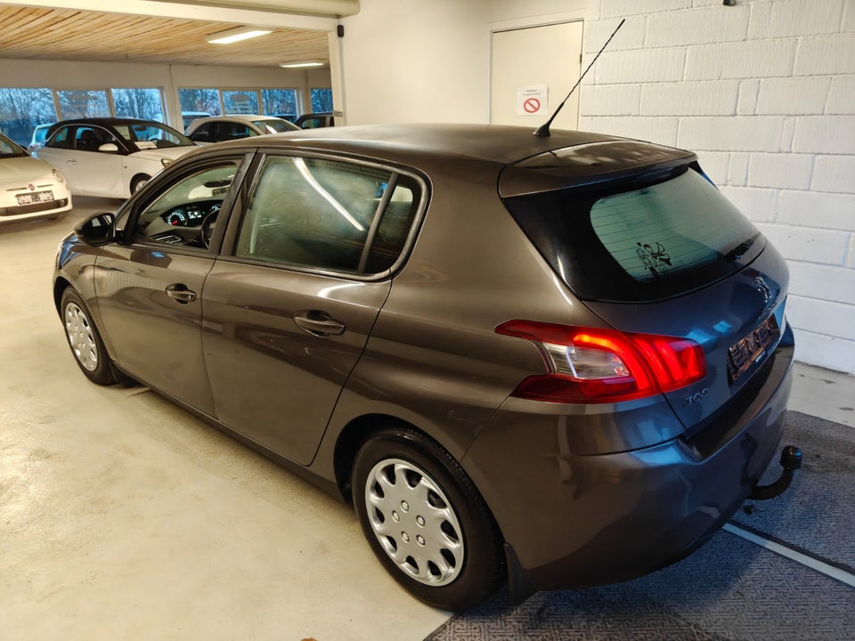 Peugeot 308 1,2 VTi 82 Active 5d