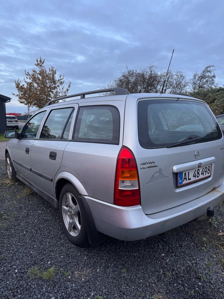 Opel Astra 1,6 16V Elegance Wagon 5d