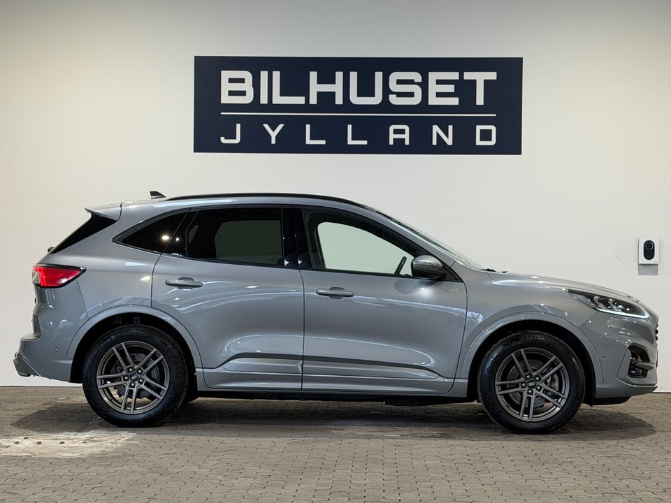 Ford Kuga 2,5 PHEV ST-Line X CVT 5d