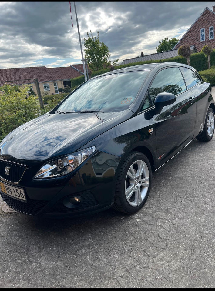 Seat Ibiza 1,2 TSi 105 Style SC DSG Van 3d
