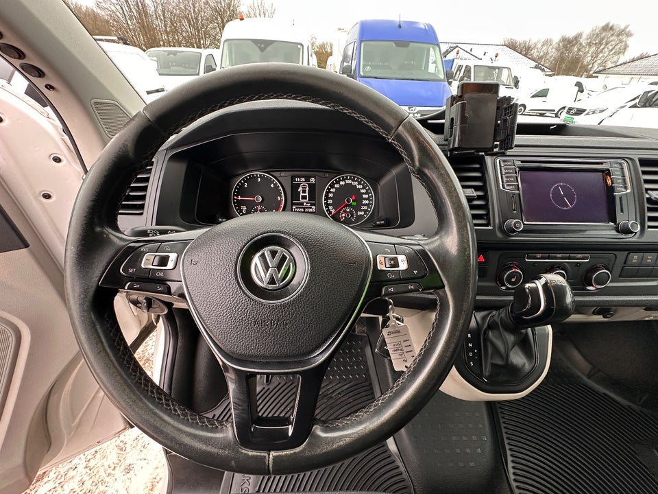 VW Transporter 2,0 TDi 204 Db.Kab m/lad DSG 4Motion 4d