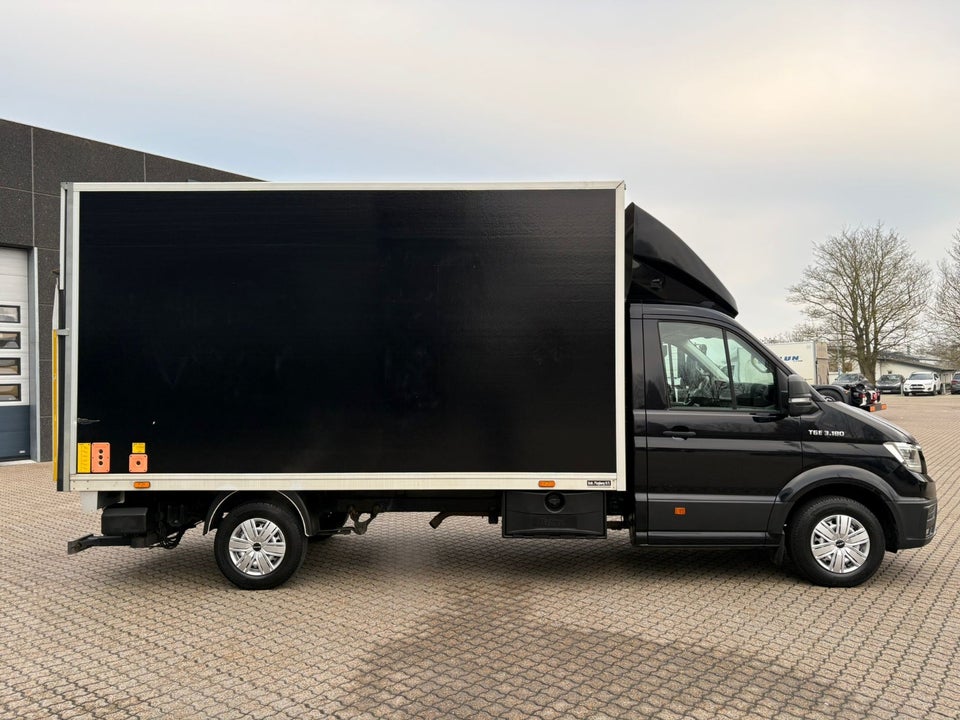 MAN TGE 2,0 3.180 L4 Box m/lift aut. FWD
