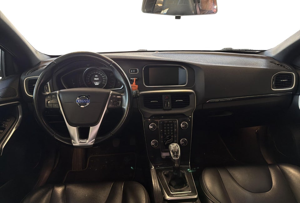 Volvo V40 CC 1,6 D2 115 Kinetic 5d