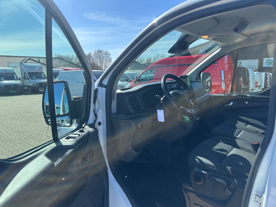 Ford Transit Custom 300 L2 2,0 TDCi 130 Trend aut.