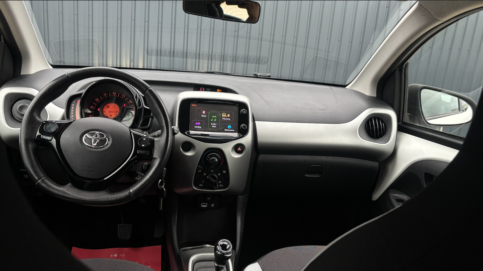 Toyota Aygo 1,0 VVT-i x-change x-shift 5d