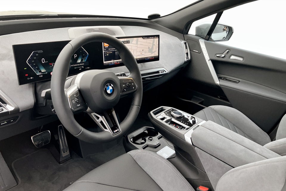 BMW iX xDrive60 Fully Charged 5d