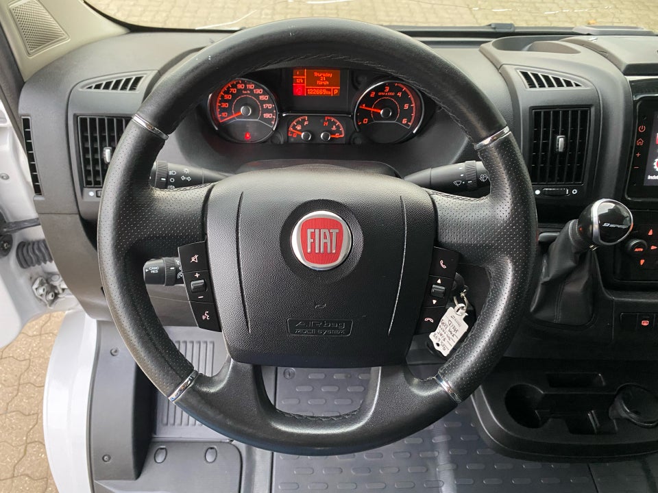 Fiat Ducato 33 2,3 MJT 140 Kassevogn L2H2 Pro+ aut.