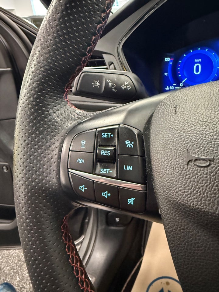 Ford Kuga 2,5 PHEV ST-Line X CVT 5d