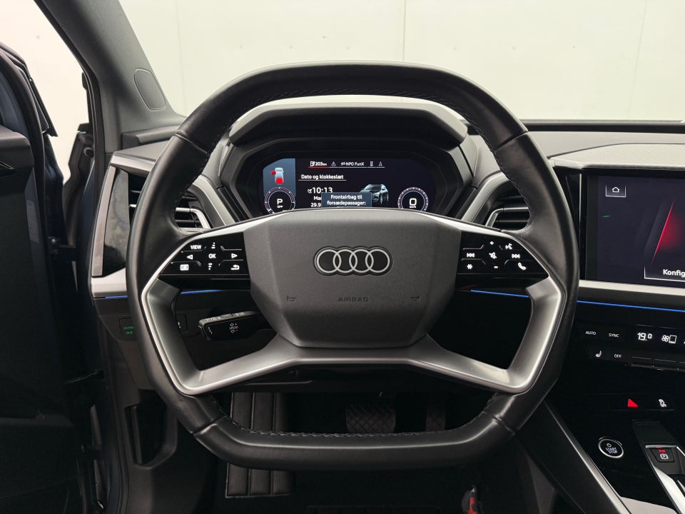 Audi Q4 e-tron 40  5d