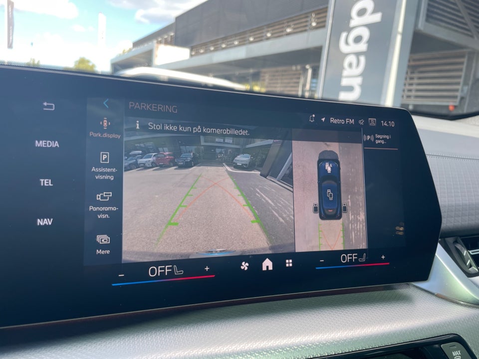 BMW iX2 eDrive20 Fully Charged M-Sport 5d
