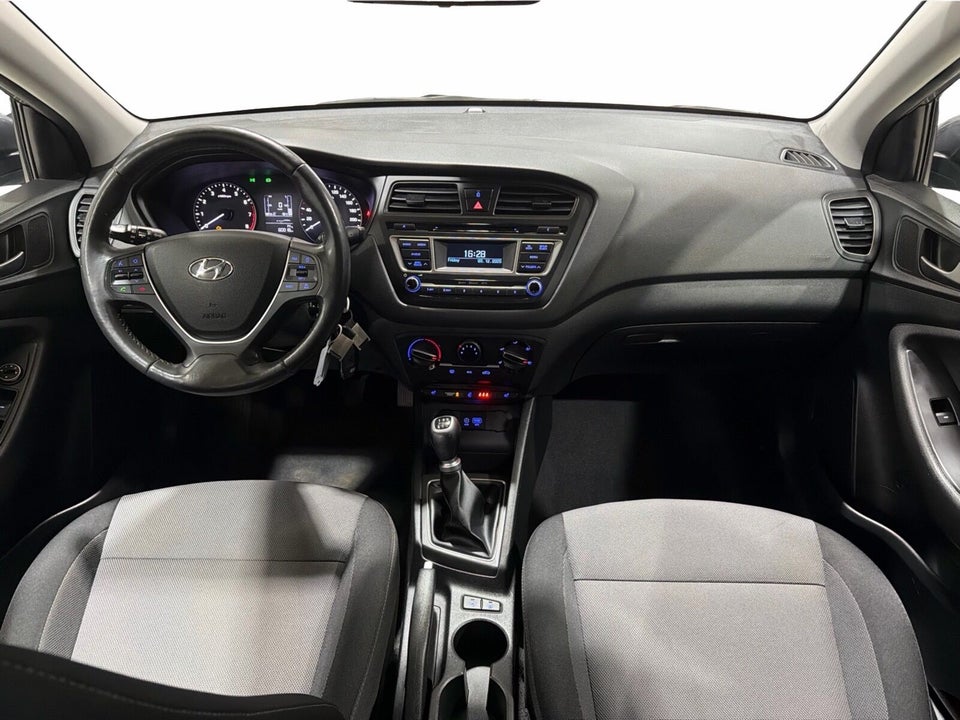 Hyundai i20 1,25 Trend 5d