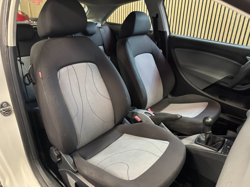 Seat Ibiza 1,2 12V 70 Reference SC 3d