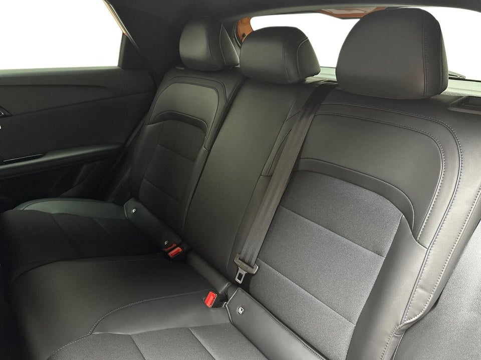 MG 4 77 Luxury Extended Range 5d