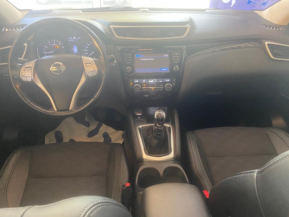 Nissan Qashqai 1,2 Dig-T 115 Tekna 5d