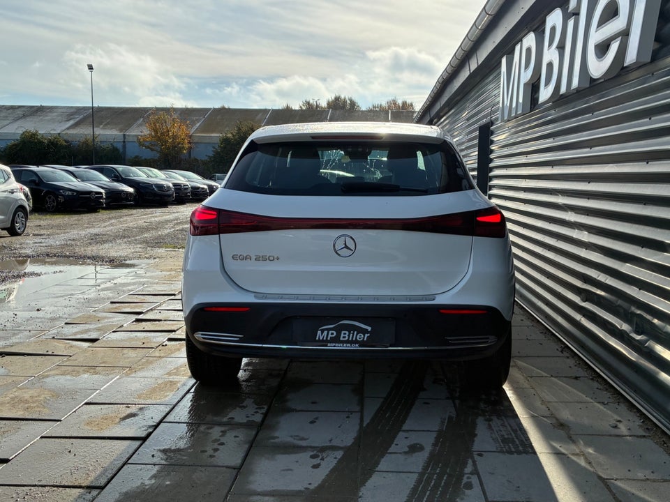 Mercedes EQA250+ Progressive 5d