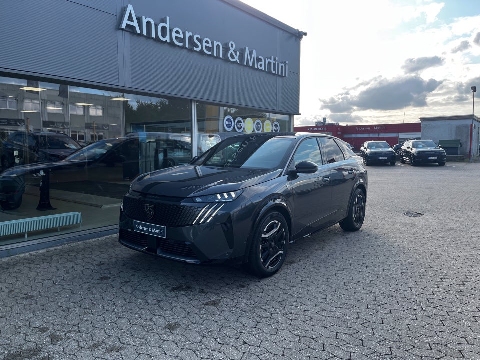 Peugeot e-3008 77 GT Pack 5d