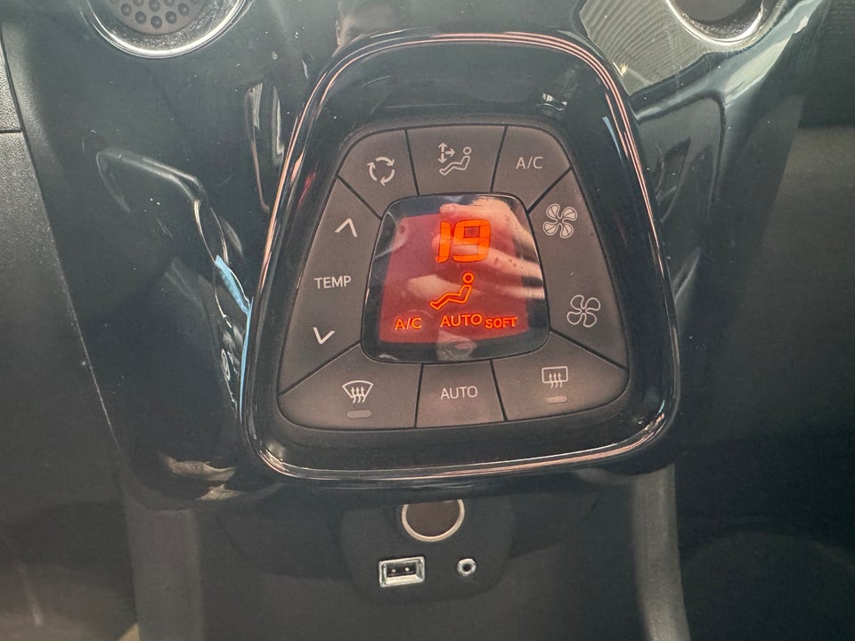 Citroën C1 1,0 VTi Shine 5d
