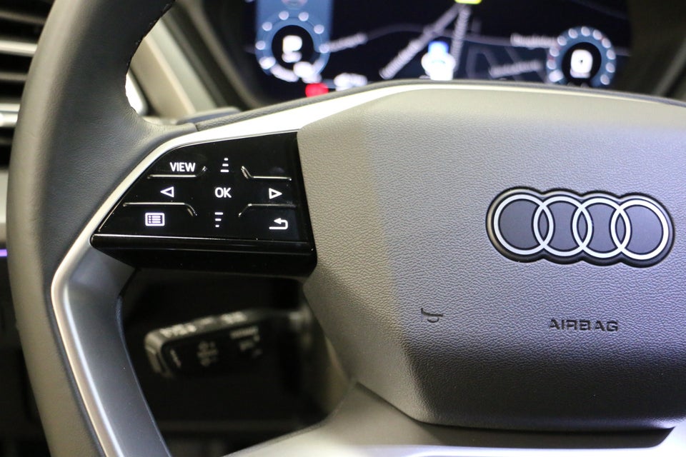 Audi Q4 e-tron 50 quattro 5d