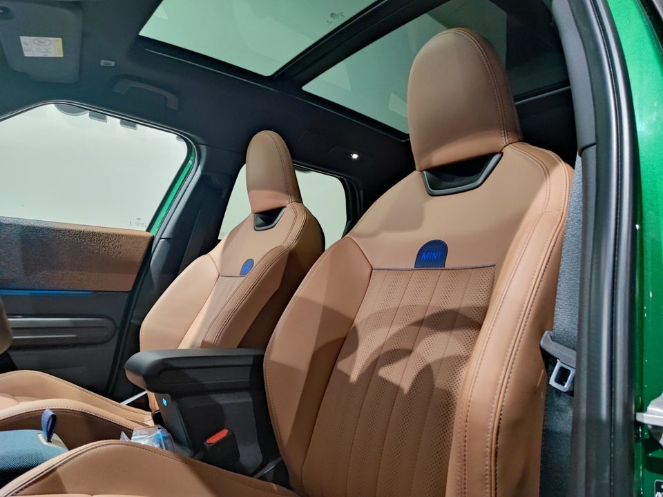 MINI Countryman E Favoured Trim XL 5d