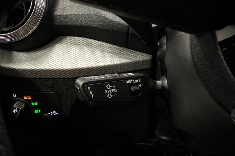 Audi Q2 35 TFSi S-line S-tr. 5d