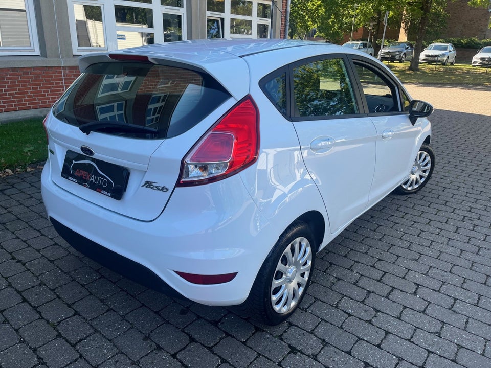 Ford Fiesta 1,0 SCTi 100 Titanium 5d