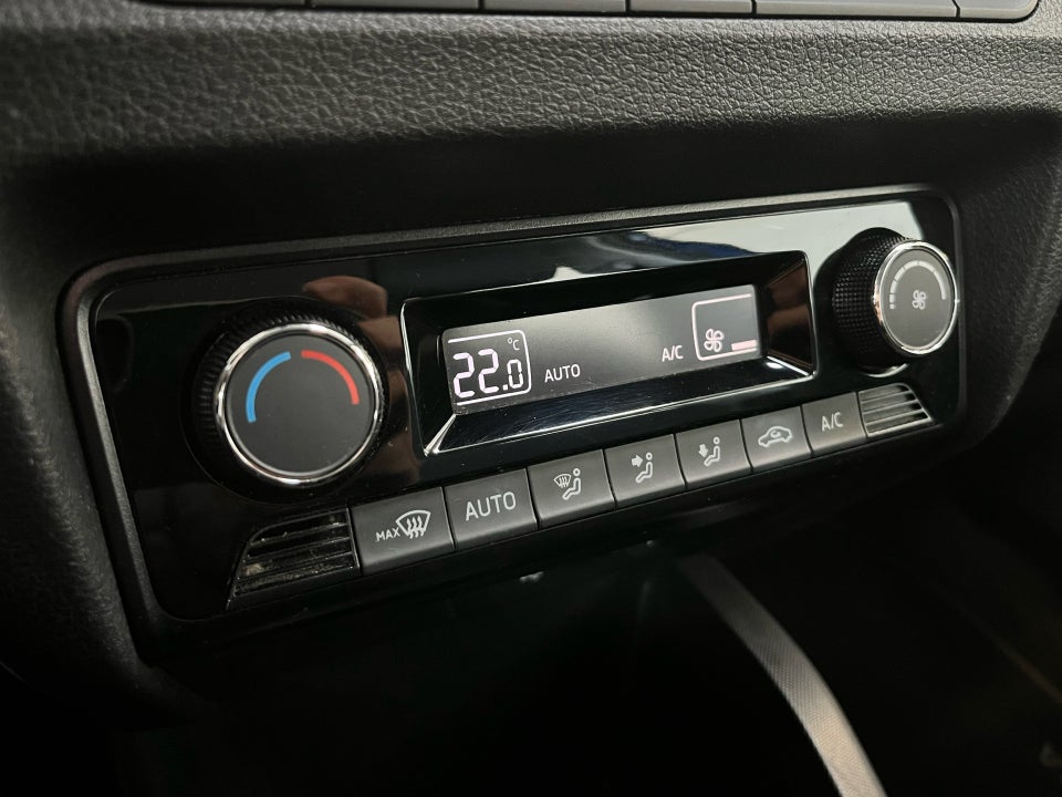 Skoda Fabia 1,0 MPi 75 Ambition Combi 5d