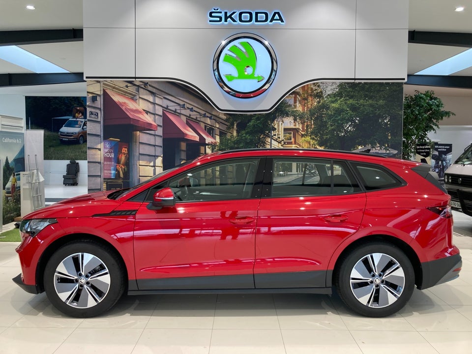 Skoda Enyaq 50 iV Loft 5d